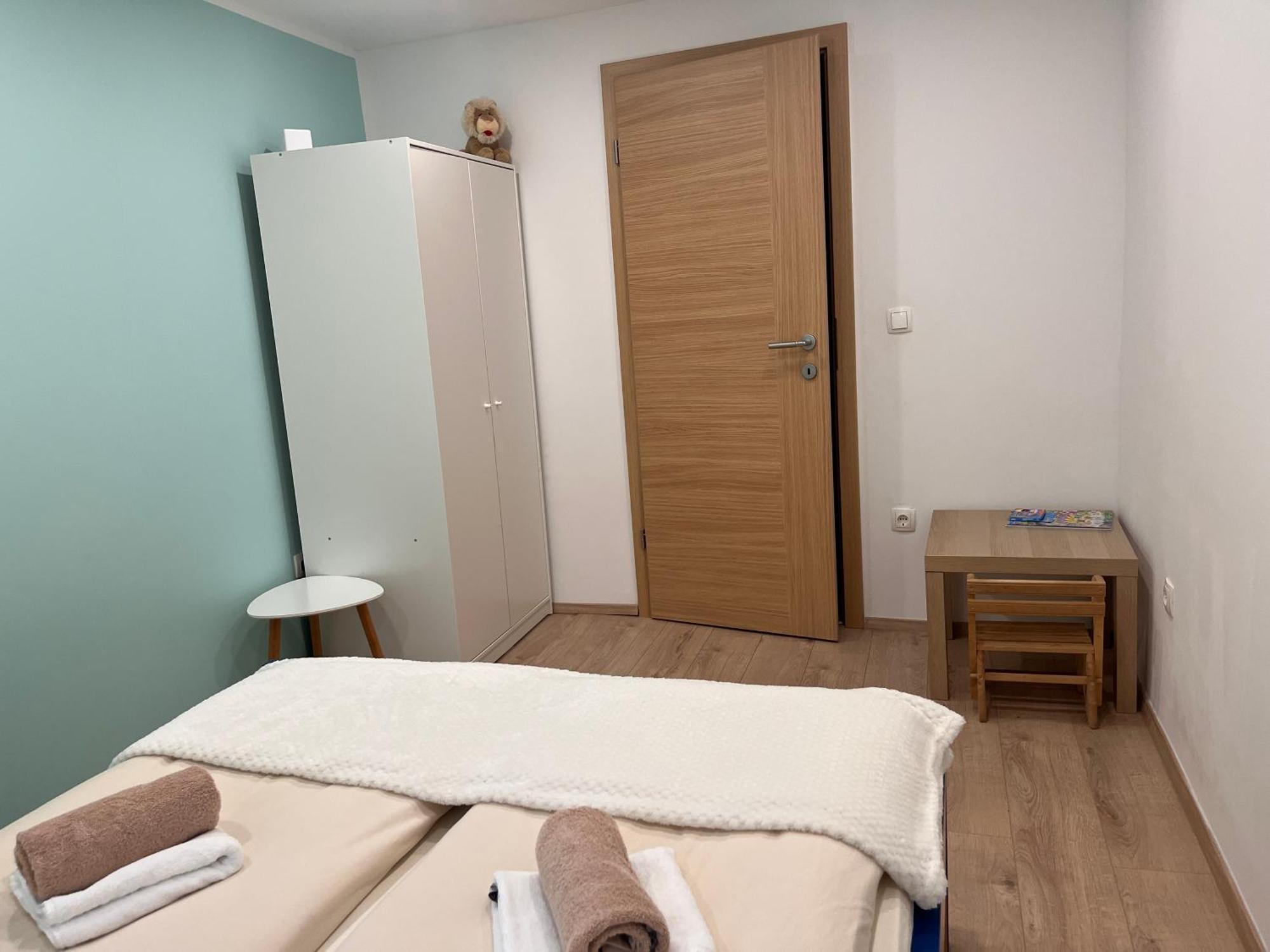 Pr Semnic Apartment