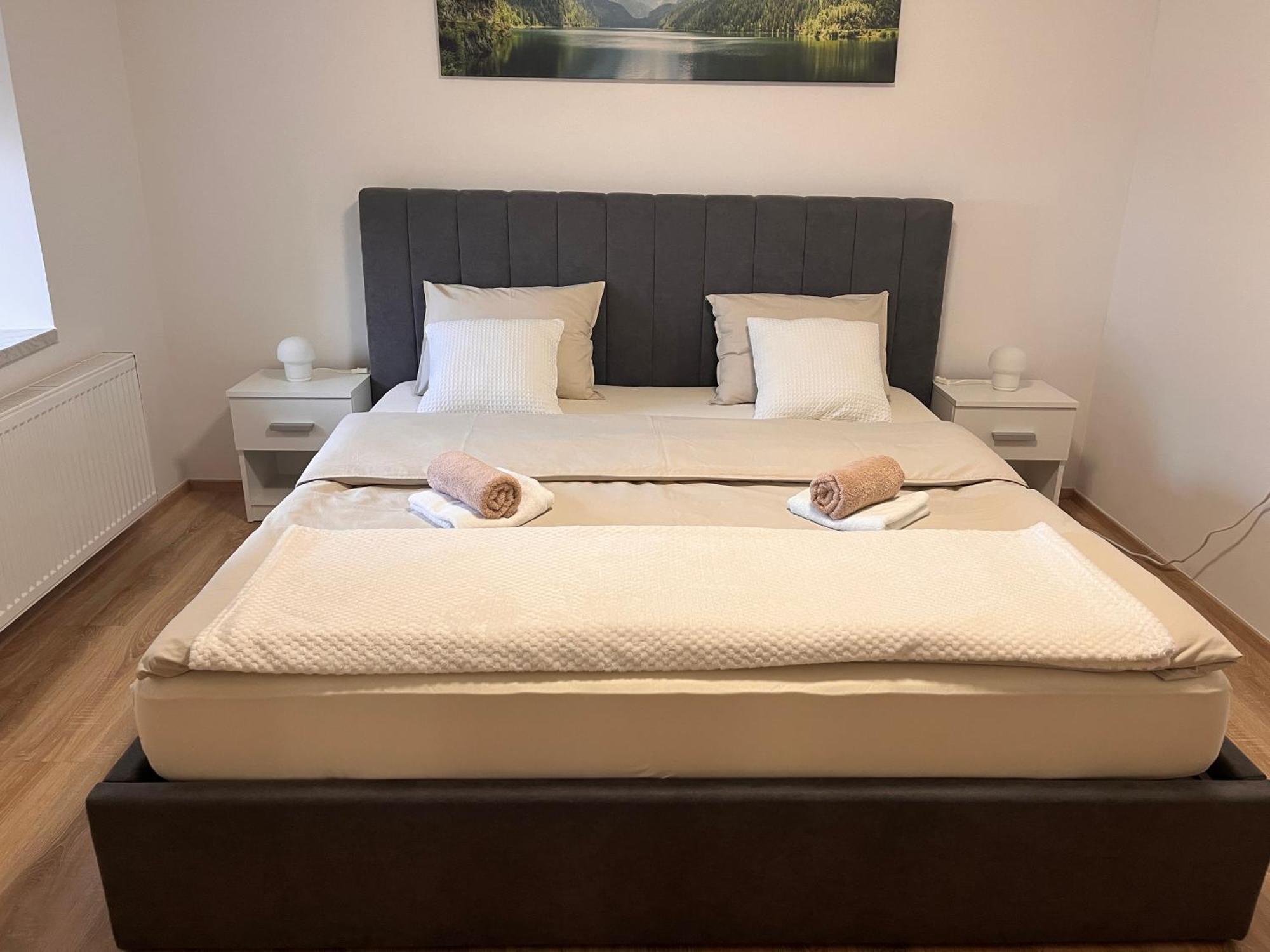 Pr Semnic Apartment *
